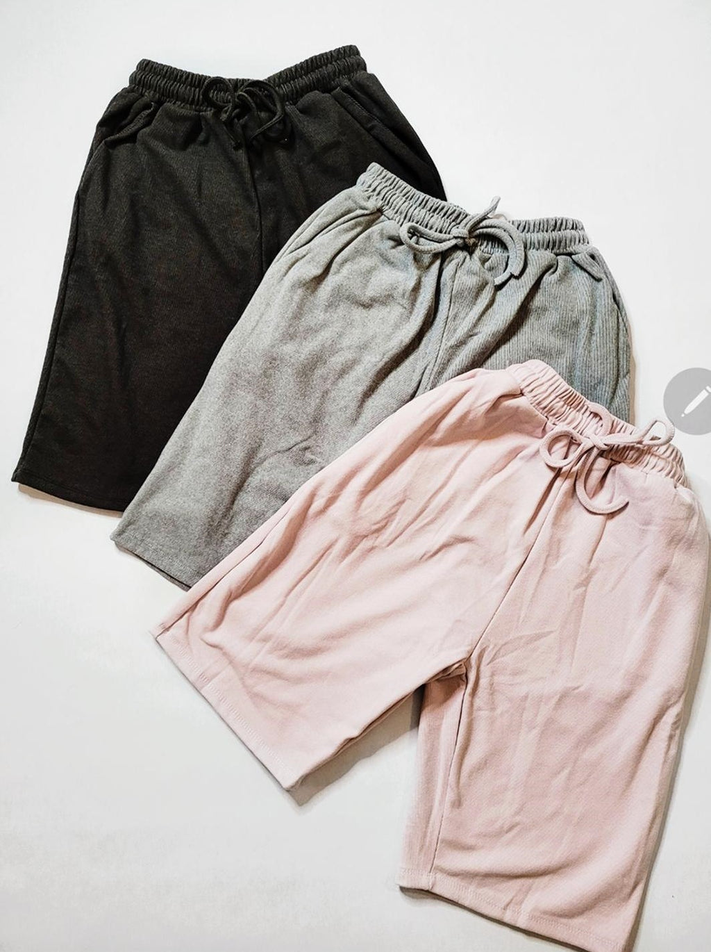 Essential Basic Shorts - Gray